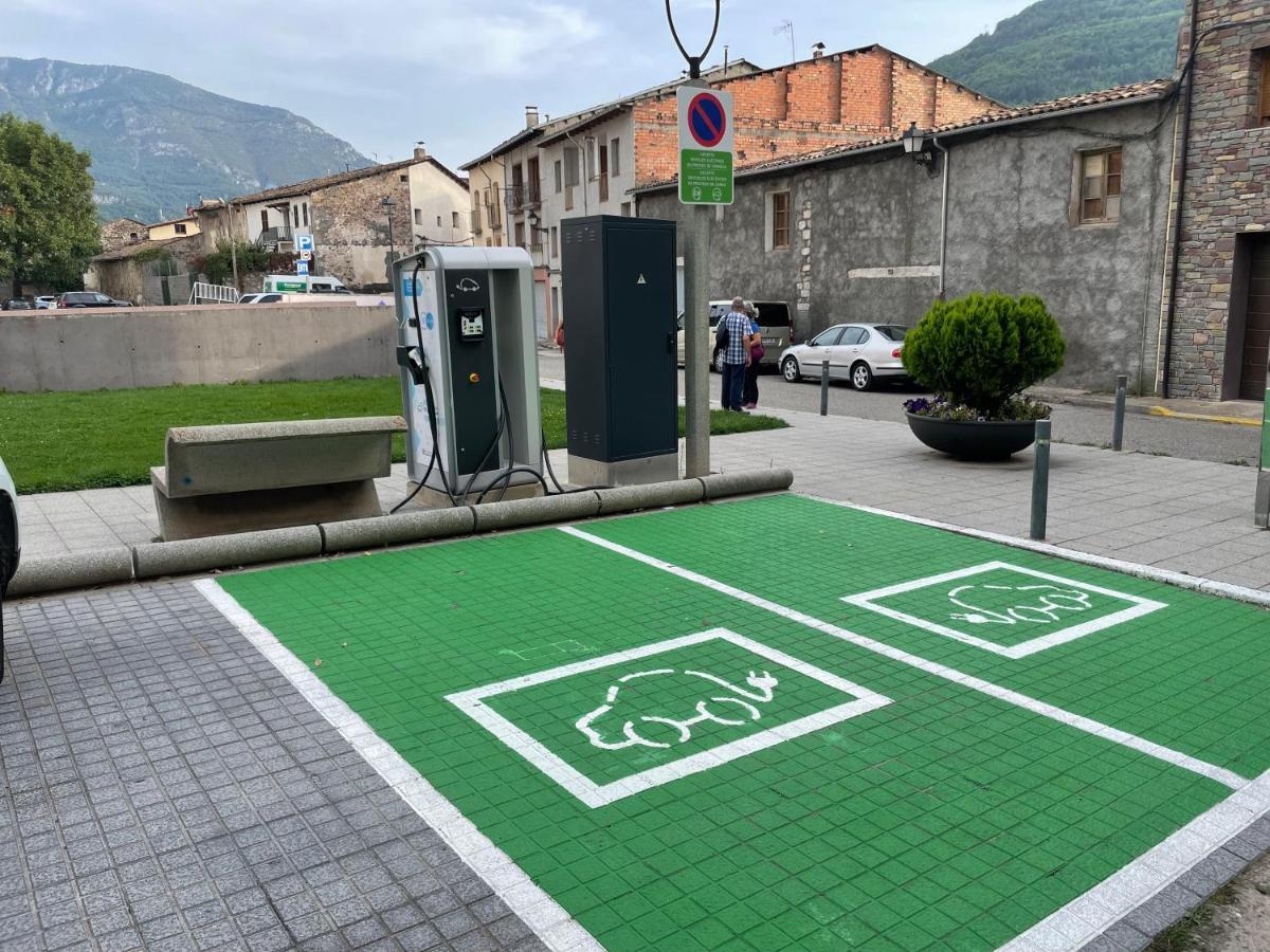 Apartamento Vacacional El Pont de Suert Exteriör bild
