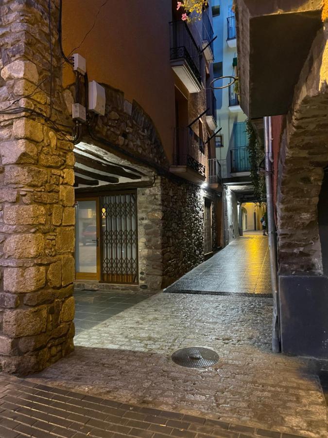 Apartamento Vacacional El Pont de Suert Exteriör bild