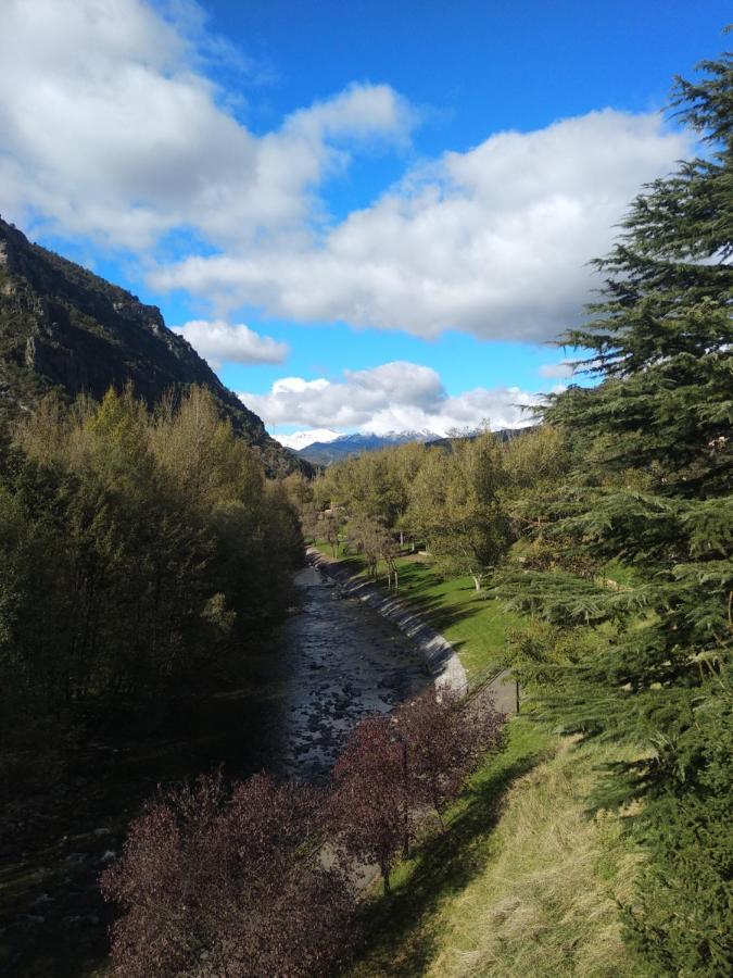 Apartamento Vacacional El Pont de Suert Exteriör bild